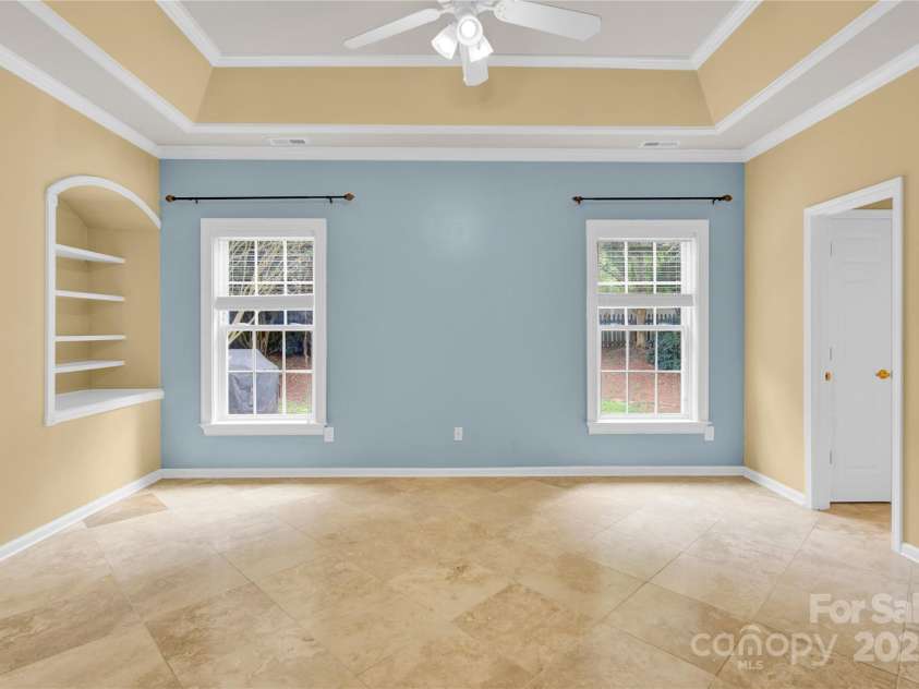 4155 Guilford Court, Concord, NC 28027.  MLS# CAR4244954, YatesRealty ID 31776. Primary with accent wall