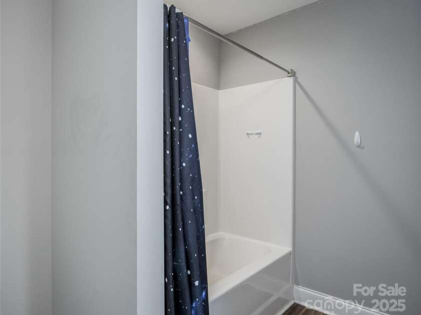 5241 Knopf Drive, Great Falls, SC 29055.  MLS# CAR4291935, YatesRealty ID 31777. 