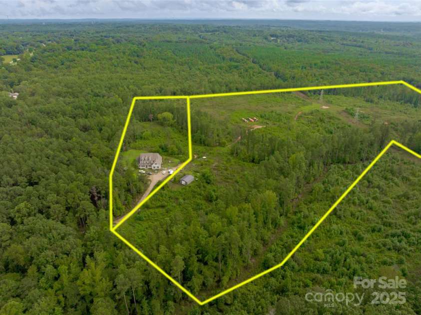 5241 Knopf Drive, Great Falls, SC 29055.  MLS# CAR4291935, YatesRealty ID 31777. 