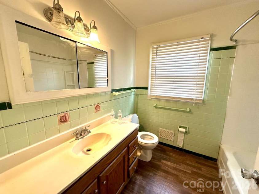 1003 Robinhood Lane, Kannapolis, NC 28081.  MLS# CAR4395696, YatesRealty ID 31779. 