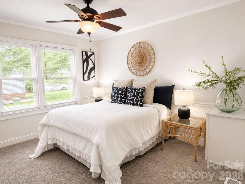 1003 Robinhood Lane, Kannapolis, NC 28081.  MLS# CAR4416450, YatesRealty ID 31779. 