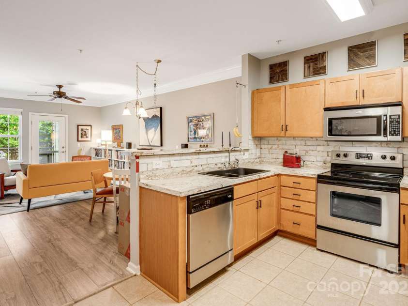 727 Appeldoorn Circle, Asheville, NC 28803.  MLS# CAR4290722, YatesRealty ID 31779. 