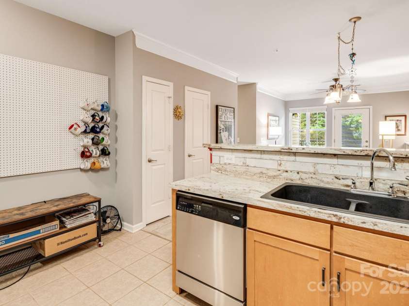 727 Appeldoorn Circle, Asheville, NC 28803.  MLS# CAR4290722, YatesRealty ID 31779. 