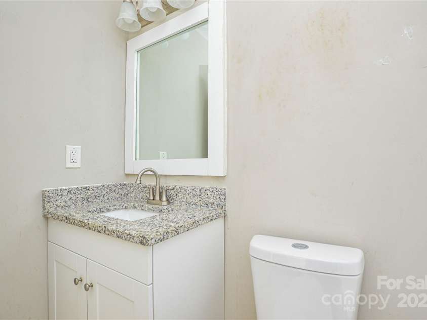 1008 Beaugard Drive, Charlotte, NC 28208.  MLS# CAR4231714, YatesRealty ID 3178. 
