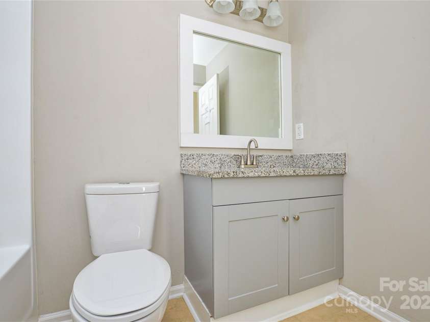 1008 Beaugard Drive, Charlotte, NC 28208.  MLS# CAR4231714, YatesRealty ID 3178. 