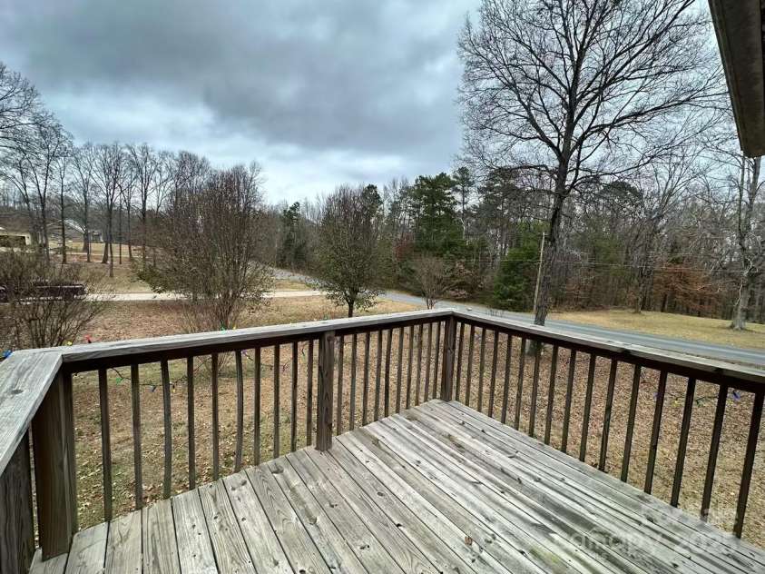 143 Kirkwood Drive, Concord, NC 28025.  MLS# CAR4322334, YatesRealty ID 3178. 