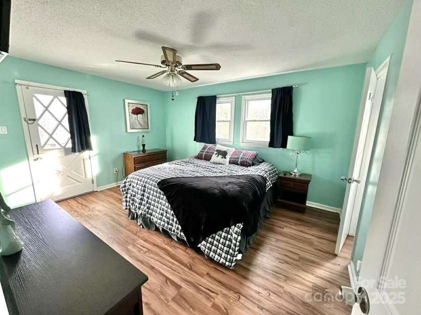 143 Kirkwood Drive, Concord, NC 28025.  MLS# CAR4322334, YatesRealty ID 3178. 