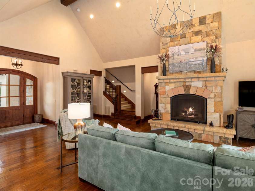 575 Walnut Valley Parkway, Arden, NC 28704.  MLS# CAR4354869, YatesRealty ID 3178. 