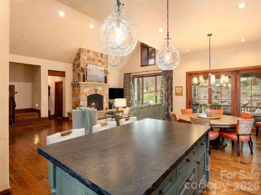 575 Walnut Valley Parkway, Arden, NC 28704.  MLS# CAR4354869, YatesRealty ID 3178. 