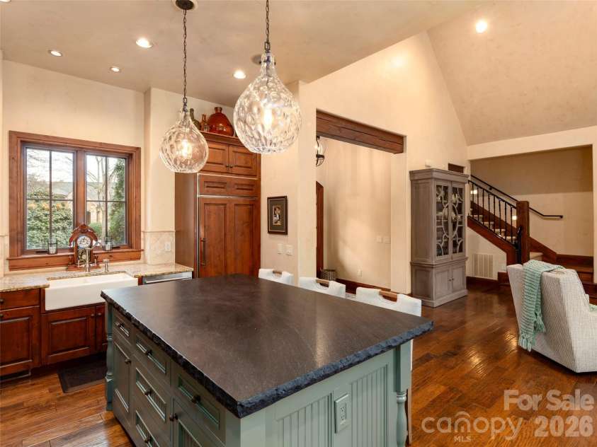 575 Walnut Valley Parkway, Arden, NC 28704.  MLS# CAR4354869, YatesRealty ID 3178. 