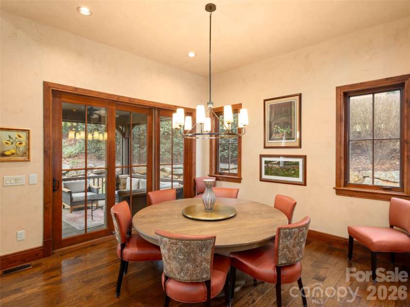 575 Walnut Valley Parkway, Arden, NC 28704.  MLS# CAR4354869, YatesRealty ID 3178. 