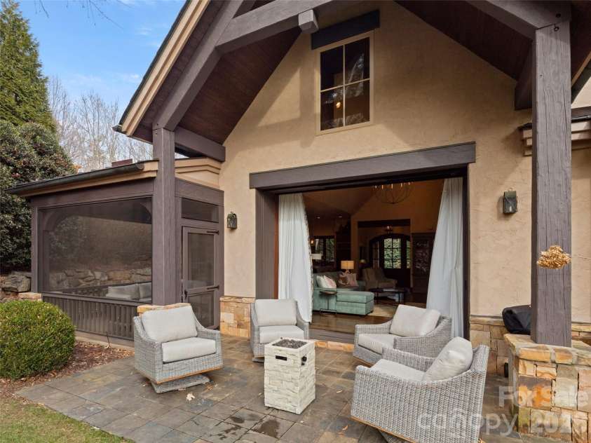 575 Walnut Valley Parkway, Arden, NC 28704.  MLS# CAR4354869, YatesRealty ID 3178. 