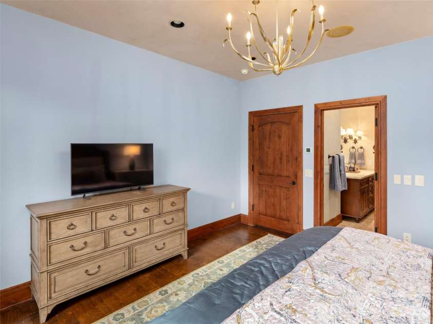 575 Walnut Valley Parkway, Arden, NC 28704.  MLS# CAR4354869, YatesRealty ID 3178. 