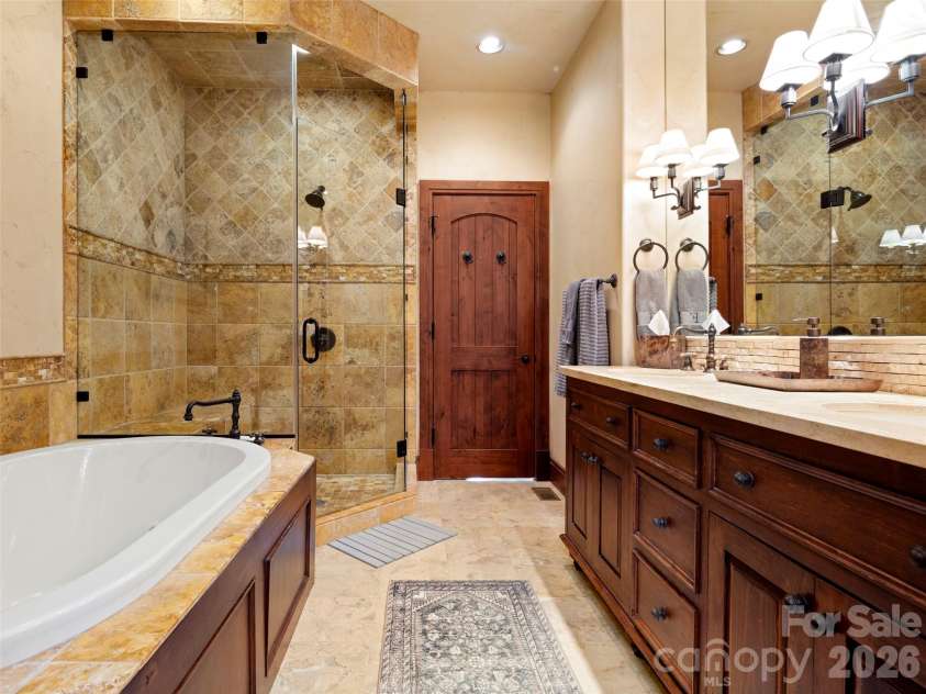 575 Walnut Valley Parkway, Arden, NC 28704.  MLS# CAR4354869, YatesRealty ID 3178. 