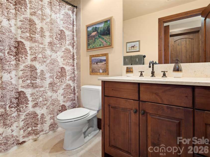 575 Walnut Valley Parkway, Arden, NC 28704.  MLS# CAR4354869, YatesRealty ID 3178. 