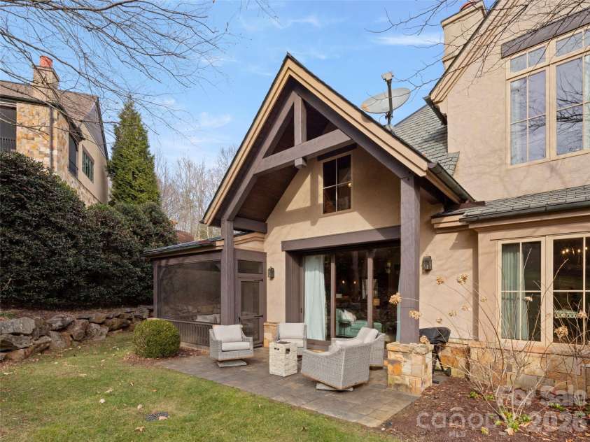 575 Walnut Valley Parkway, Arden, NC 28704.  MLS# CAR4354869, YatesRealty ID 3178. 