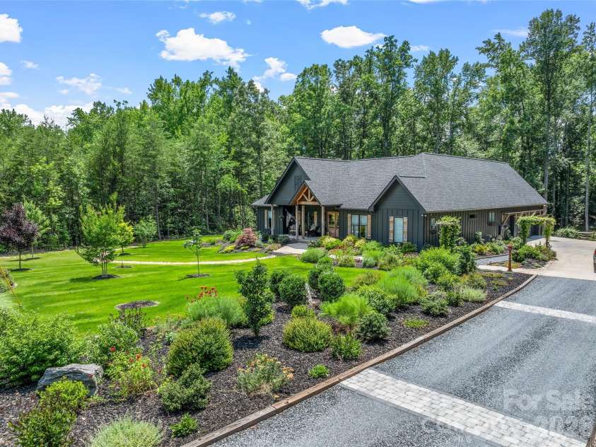 1844 Golf Course Road, Columbus, NC 28722.  MLS# CAR4395730, YatesRealty ID 31780. 