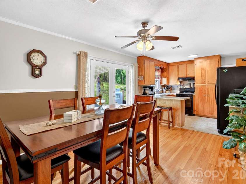 2355 Tatertown Loop, Nebo, NC 28761.  MLS# CAR4395687, YatesRealty ID 31781. 
