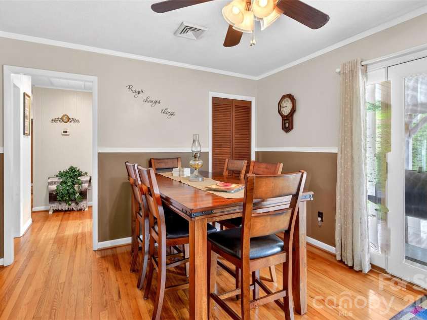 2355 Tatertown Loop, Nebo, NC 28761.  MLS# CAR4395687, YatesRealty ID 31781. 