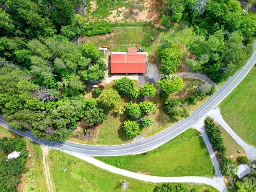 2355 Tatertown Loop, Nebo, NC 28761.  MLS# CAR4395687, YatesRealty ID 31781. 