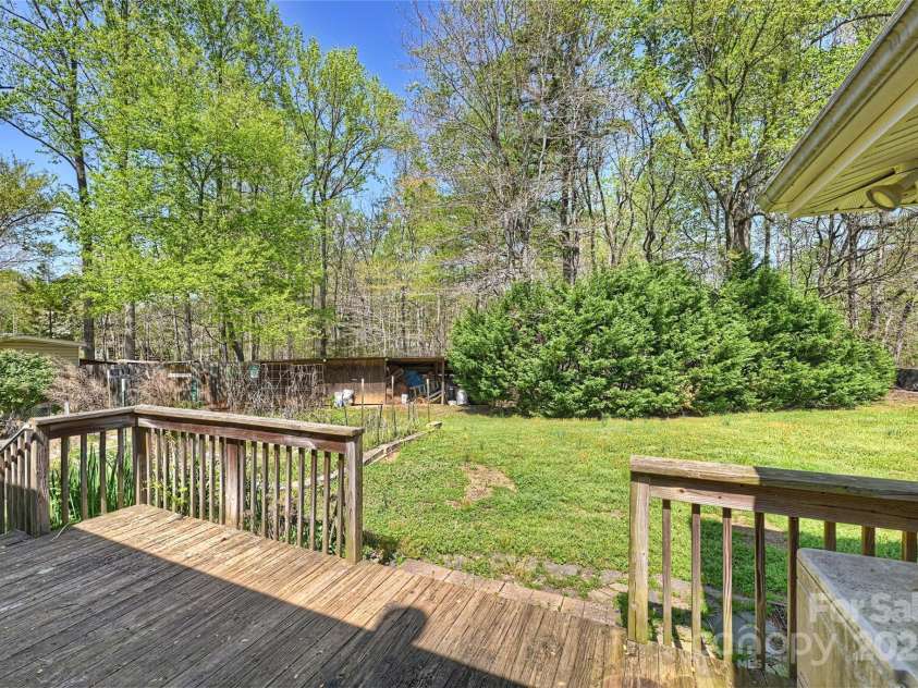 16415 Capps Road, Charlotte, NC 28278.  MLS# CAR4291823, YatesRealty ID 31782. 