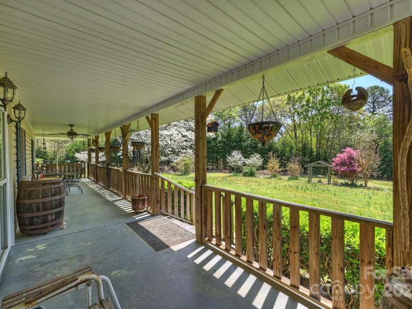 16415 Capps Road, Charlotte, NC 28278.  MLS# CAR4291823, YatesRealty ID 31782. 