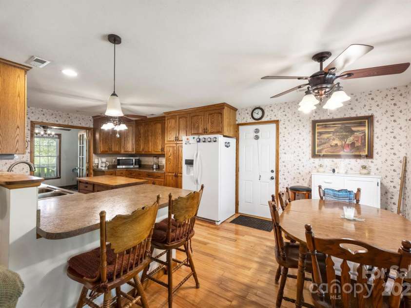 16415 Capps Road, Charlotte, NC 28278.  MLS# CAR4291823, YatesRealty ID 31782. 