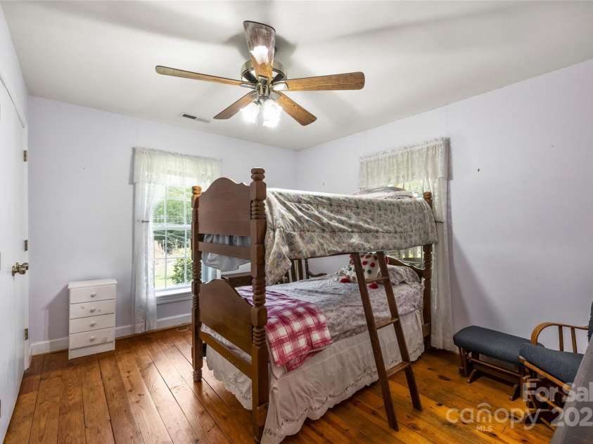 16415 Capps Road, Charlotte, NC 28278.  MLS# CAR4291823, YatesRealty ID 31782. 