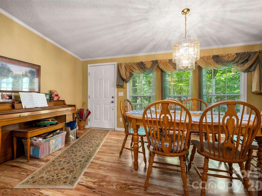 98 Lanning Drive, Columbus, NC 28722.  MLS# CAR4394991, YatesRealty ID 31783. 
