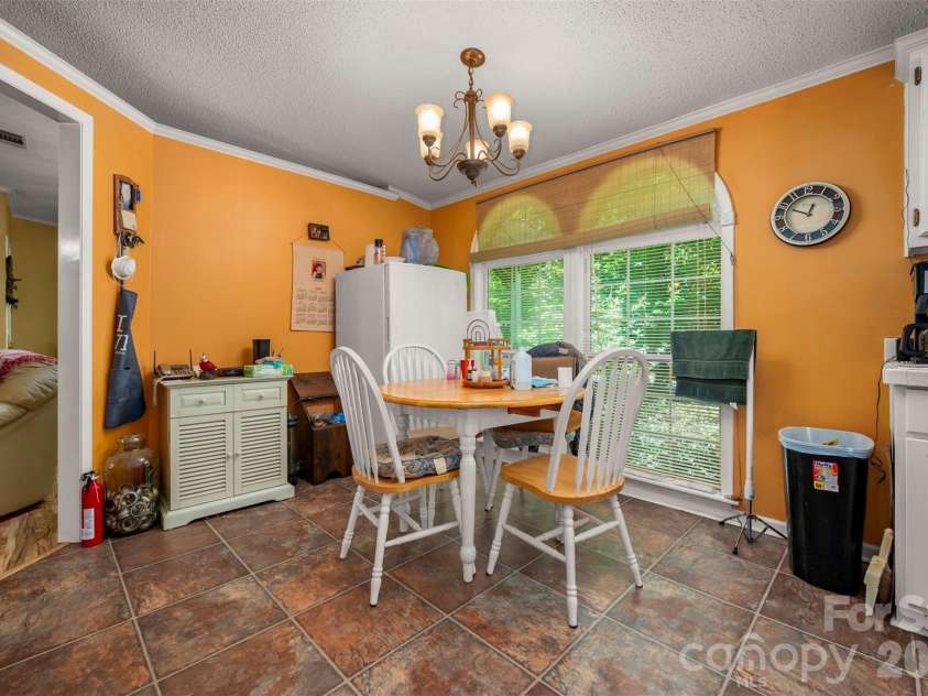 98 Lanning Drive, Columbus, NC 28722.  MLS# CAR4394991, YatesRealty ID 31783. 