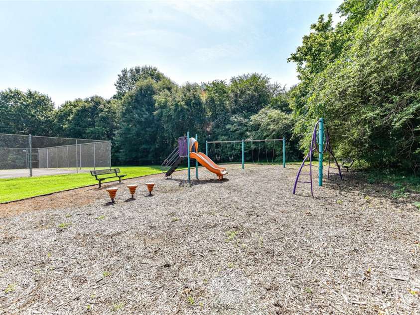 9029 Torrence Crossing Drive, Huntersville, NC 28078.  MLS# CAR4275401, YatesRealty ID 31784. Community Playground!