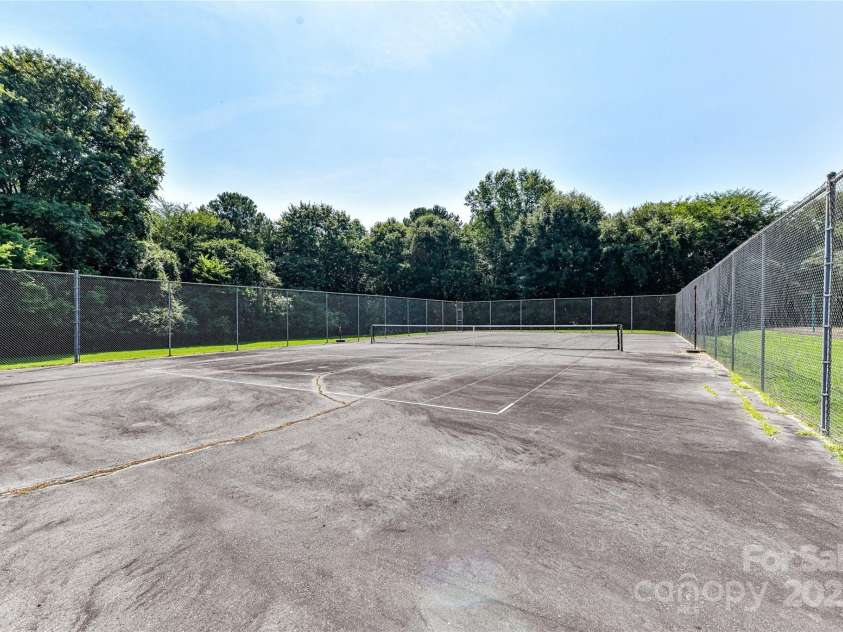 9029 Torrence Crossing Drive, Huntersville, NC 28078.  MLS# CAR4275401, YatesRealty ID 31784. Community Tennis Courts!