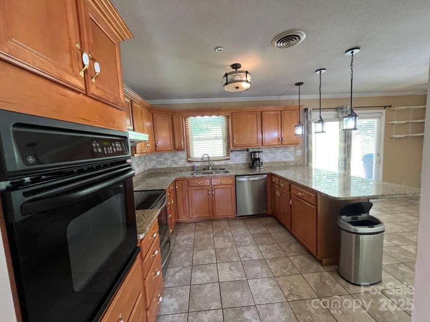 2534 Nix Creek Road, Marion, NC 28752.  MLS# CAR4290762, YatesRealty ID 31785. 