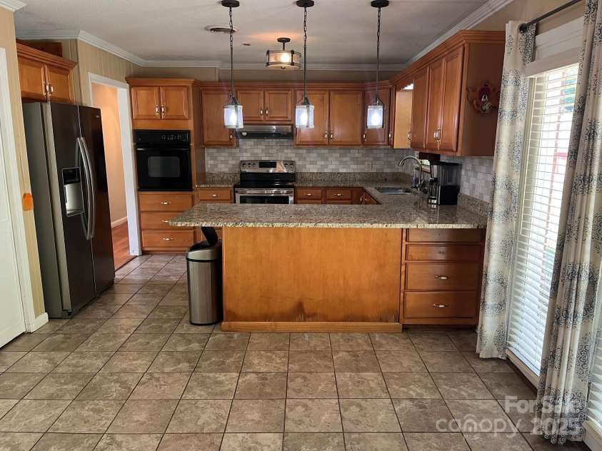 2534 Nix Creek Road, Marion, NC 28752.  MLS# CAR4290762, YatesRealty ID 31785. 