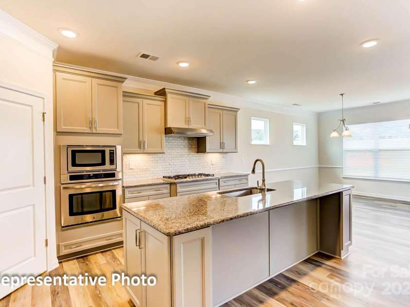 8644 Acadia Parkway, Sherrills Ford, NC 28673.  MLS# CAR4286607, YatesRealty ID 31787. 