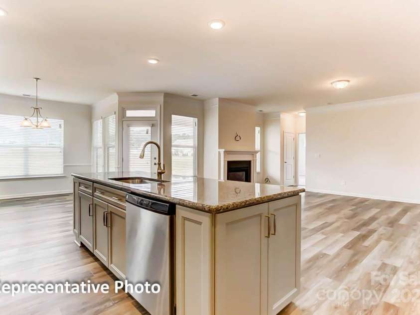 8644 Acadia Parkway, Sherrills Ford, NC 28673.  MLS# CAR4286607, YatesRealty ID 31787. 