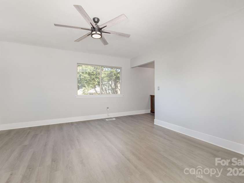 1069 Sardis Cove Drive, Charlotte, NC 28270.  MLS# CAR4278745, YatesRealty ID 31788. 