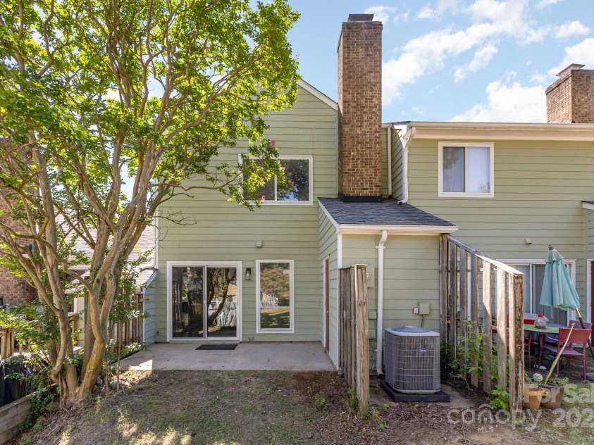 1069 Sardis Cove Drive, Charlotte, NC 28270.  MLS# CAR4278745, YatesRealty ID 31788. Virtually staged