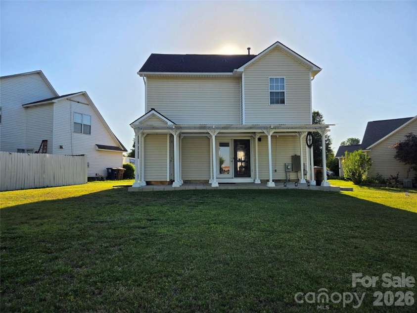 5802 Autumn Trace Lane, Indian Trail, NC 28079.  MLS# CAR4395801, YatesRealty ID 31789. 