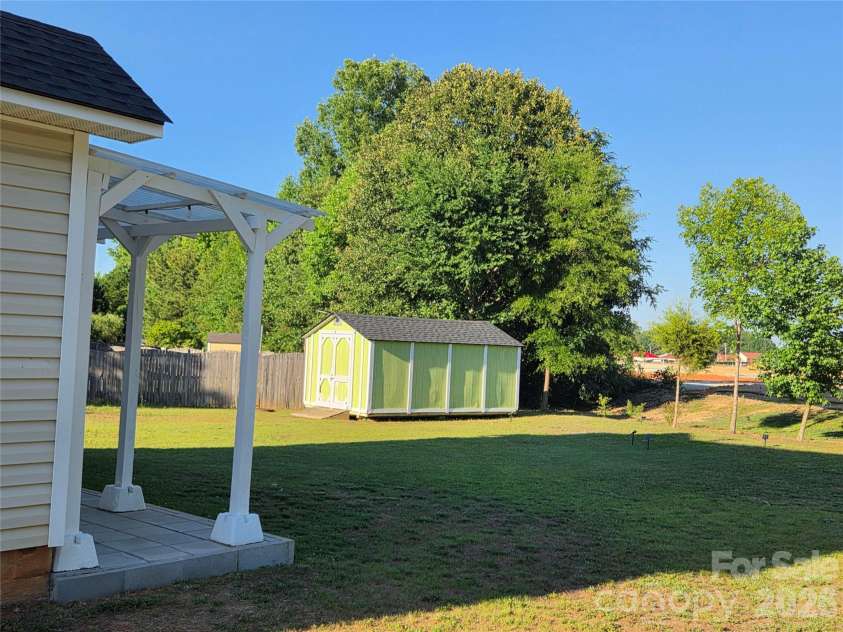 5802 Autumn Trace Lane, Indian Trail, NC 28079.  MLS# CAR4395801, YatesRealty ID 31789. 