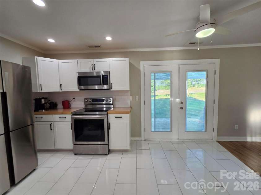 5802 Autumn Trace Lane, Indian Trail, NC 28079.  MLS# CAR4395801, YatesRealty ID 31789. 