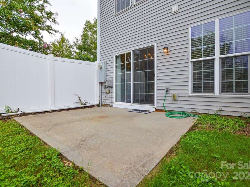 9908 Fallon Trace Avenue, Charlotte, NC 28277.  MLS# CAR4290429, YatesRealty ID 31789. 