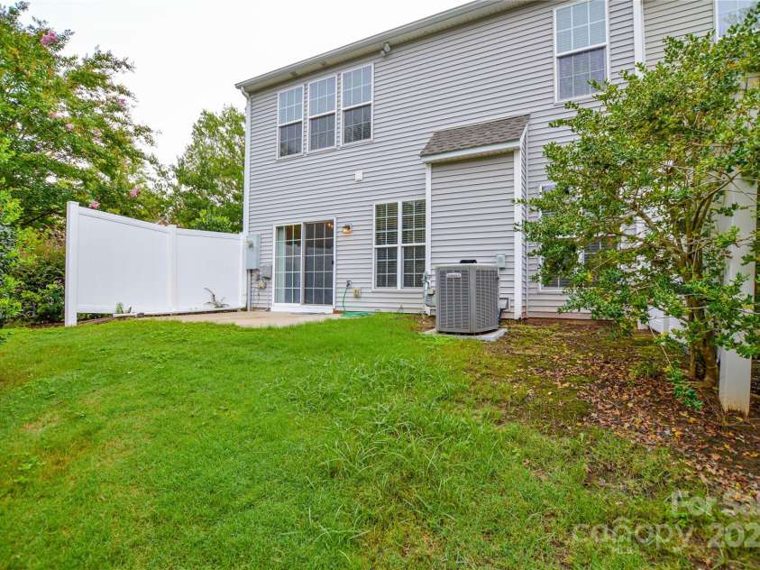 9908 Fallon Trace Avenue, Charlotte, NC 28277.  MLS# CAR4290429, YatesRealty ID 31789. 