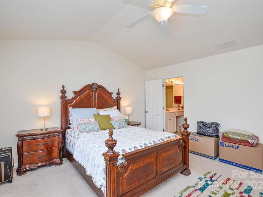 9908 Fallon Trace Avenue, Charlotte, NC 28277.  MLS# CAR4290429, YatesRealty ID 31789. 