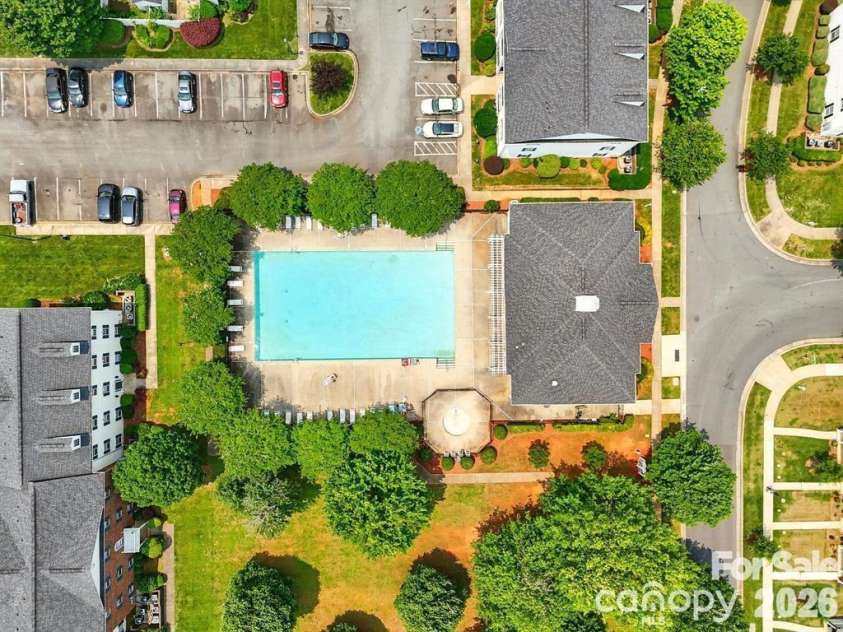 1134 Plaza Walk Drive, Charlotte, NC 28215.  MLS# CAR4418257, YatesRealty ID 3179. 