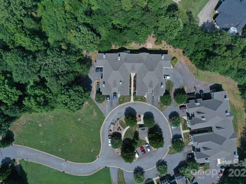 1384 21st Avenue, Hickory, NC 28601.  MLS# CAR4288275, YatesRealty ID 3179. 