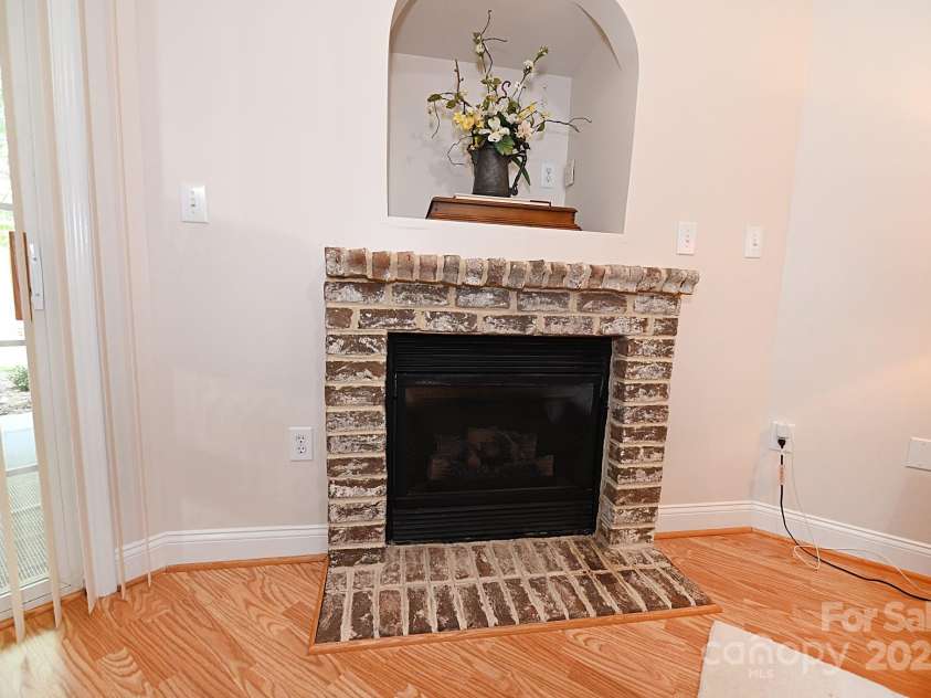 1384 21st Avenue, Hickory, NC 28601.  MLS# CAR4288275, YatesRealty ID 3179. 