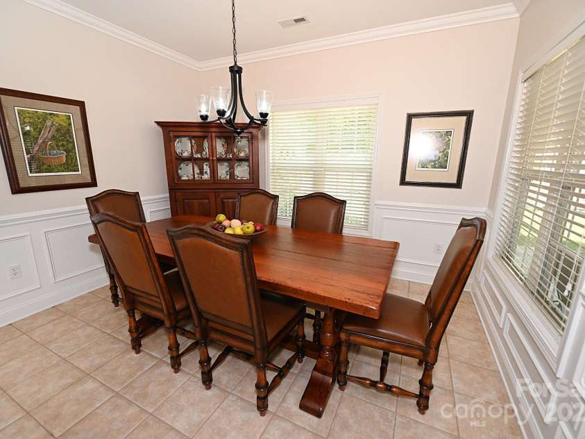 1384 21st Avenue, Hickory, NC 28601.  MLS# CAR4288275, YatesRealty ID 3179. 