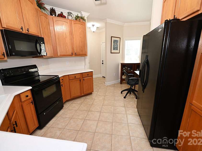 1384 21st Avenue, Hickory, NC 28601.  MLS# CAR4288275, YatesRealty ID 3179. 