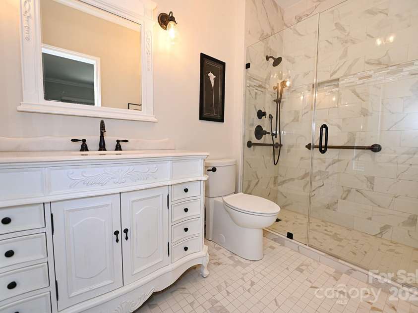 1384 21st Avenue, Hickory, NC 28601.  MLS# CAR4288275, YatesRealty ID 3179. 